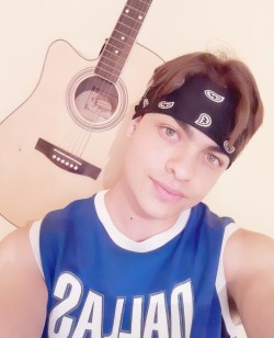 Santa Luzia - Guitarra base - gosta de Rock-Alternativo-/-Moderno procurando por Contrabaixo