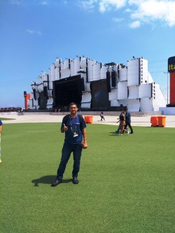 Rio de Janeiro -  - gosta de Rock-Clássico procurando por Contrabaixo