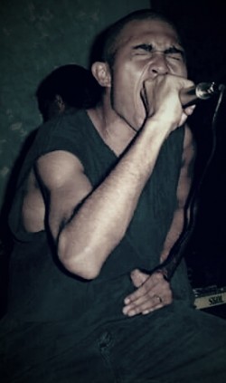 São Paulo - Vocalista - Geral - gosta de Heavy-Metal procurando por Bateria