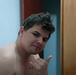 Goiânia - Vocalista - Geral - gosta de Rock-Alternativo-/-Moderno procurando por Bateria