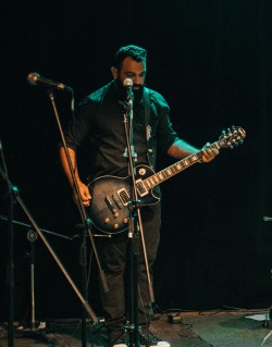 Belo Horizonte - Guitarra base - gosta de Blues procurando por Bateria