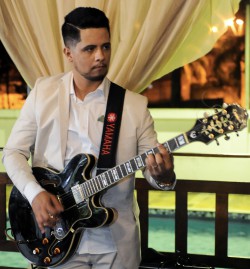 São Paulo - Guitarra base - gosta de Cristão-Contemporâneo procurando por Guitarra-base