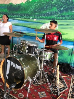 Manaus - Bateria - gosta de Reggae procurando por Contrabaixo