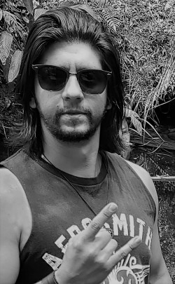 Tatuí - Vocalista - Tenor - gosta de Rock-Clássico procurando por Bateria