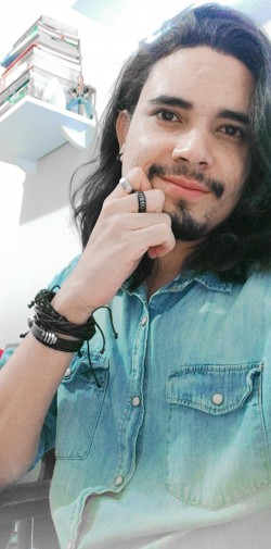 Rio de Janeiro - Vocalista - Tenor - gosta de Música-Clássica procurando por Bateria
