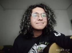 São Paulo - Guitarra base - gosta de Rock-Clássico procurando por Bateria