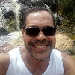 Belo Horizonte - Violão - gosta de Acústico procurando por Bateria