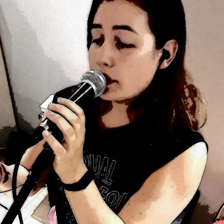 Joinville - Vocalista - Soprano - gosta de Country procurando por Teclado
