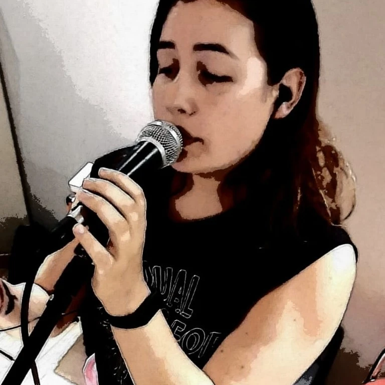 Joinville - Vocalista - Soprano - gosta de R&B procurando por Teclado