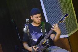 Manaus - Guitarra base - gosta de Cristão-Contemporâneo procurando por Bateria