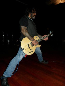 São Paulo - Guitarra base - gosta de Rock-Clássico procurando por Guitarra-base