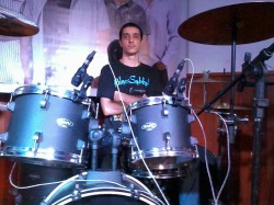 São Bernardo do Campo - Bateria - gosta de Jazz procurando por Acordeão