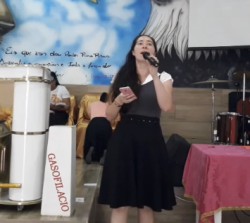 São Paulo - Vocalista - Soprano - gosta de Cristão-Contemporâneo procurando por Bateria