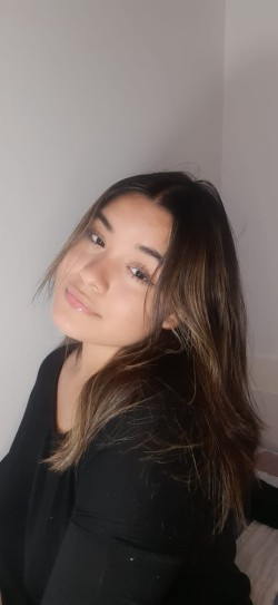 Rio de Janeiro - Vocalista - Soprano - gosta de Eletrônica procurando por Violão