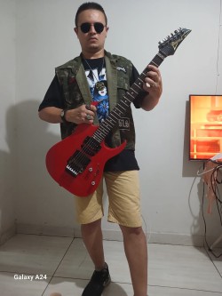 Nilópolis - Guitarra base - gosta de Heavy-Metal procurando por Bateria