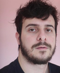 Brusque - Vocalista - Alto - gosta de Rock-Clássico procurando por Piano