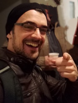 São Paulo - Vocalista - Geral - gosta de Rock-Clássico procurando por Bateria