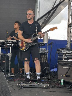 Ribeirão das Neves - Guitarra base - gosta de Acústico procurando por Bateria