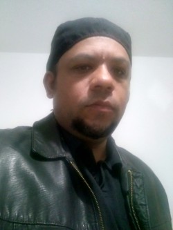 São Paulo - Vocalista - Geral - gosta de Heavy-Metal procurando por Contrabaixo