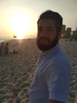 Rio de Janeiro -  - gosta de Jazz procurando por Guitarra-base