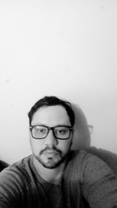 Poá - Guitarra base - gosta de Cover/Tributo procurando por Contrabaixo