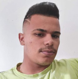 São Bernardo do Campo - Vocalista - Geral - gosta de Cover/Tributo procurando por Contrabaixo
