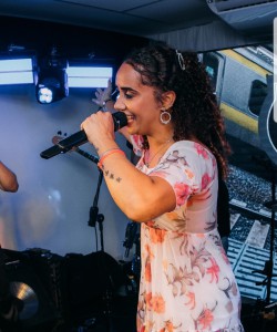 Belo Horizonte - Vocalista - Alto - gosta de Acústico procurando por Acordeão