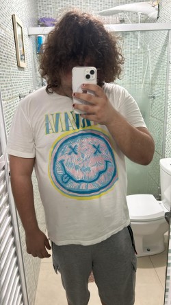 Cuiabá - Guitarra base - gosta de Rock-Alternativo-/-Moderno procurando por Bateria