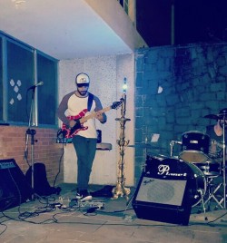 São Paulo - Guitarra base - gosta de Folk procurando por Guitarra-base