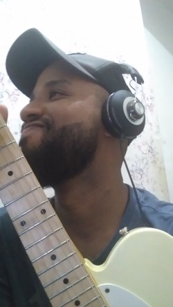 São Paulo - Guitarra base - gosta de Blues procurando por Bateria